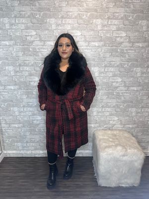 LA COALITION RED PLAID W/REOVABLE FUR
