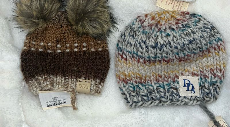 DD HANDMADE BABY HAT