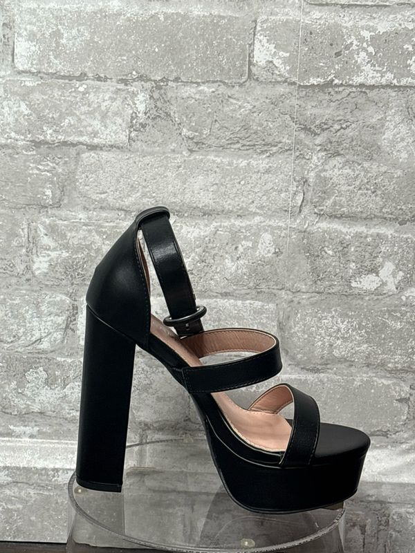 BERNESS KELLY BLK PLATFORMS
