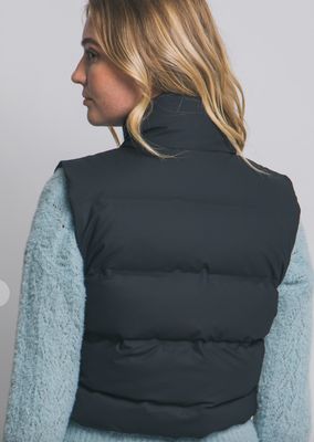 LOVE TREE BLK VEST