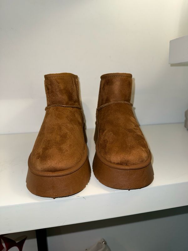 WILD DIVA CHESTNUT OAKLEE