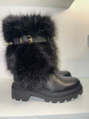 LILIANA KRISTIAN BLK