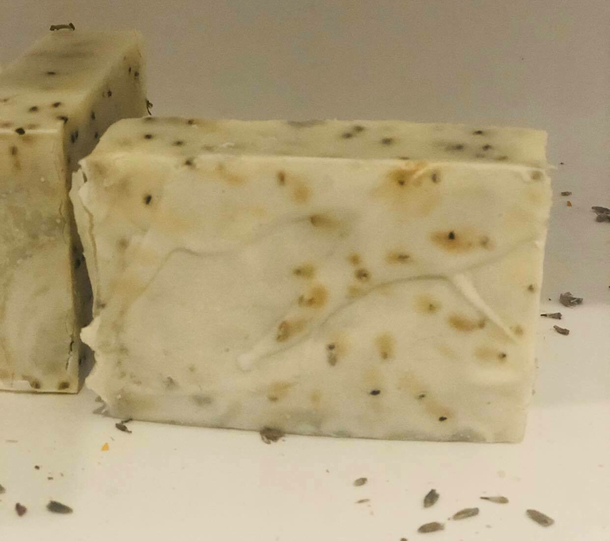 Les Savons Chloé - Exfoliant aux Canneberges Les Savons Chloé - Exfoliant aux Canneberges