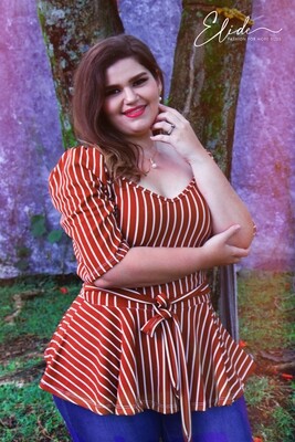 Blusa acinturada chic  - mustard