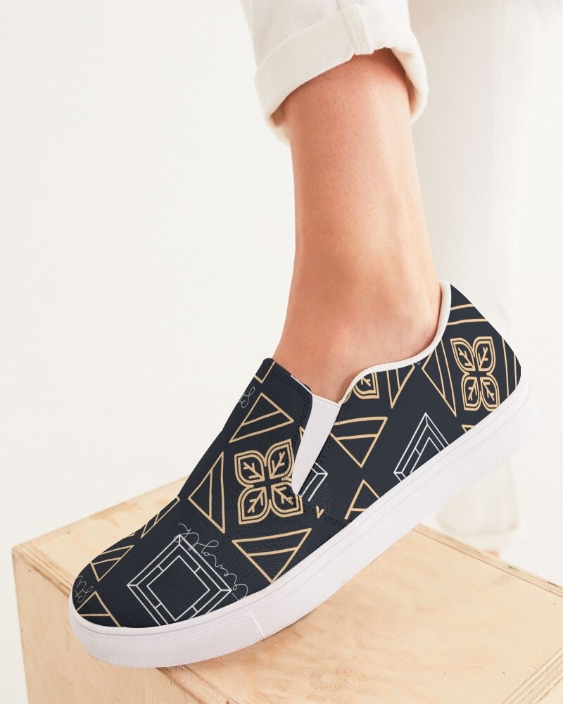 Women&#39;s Slip-On Canvas Shoe