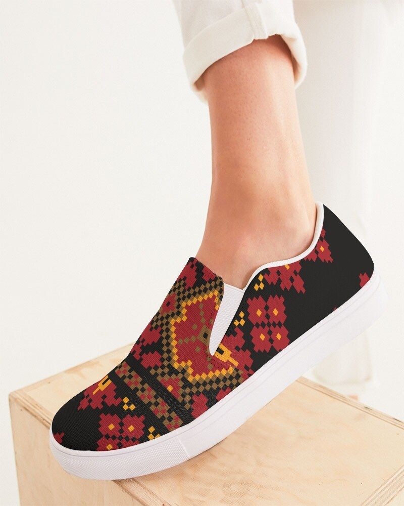 Women&#39;s Slip-On Canvas Shoe
