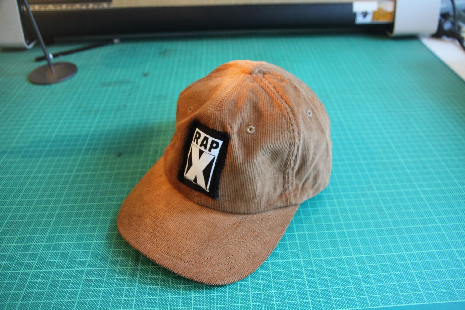 RAPX CORD CAP caramel/black/white