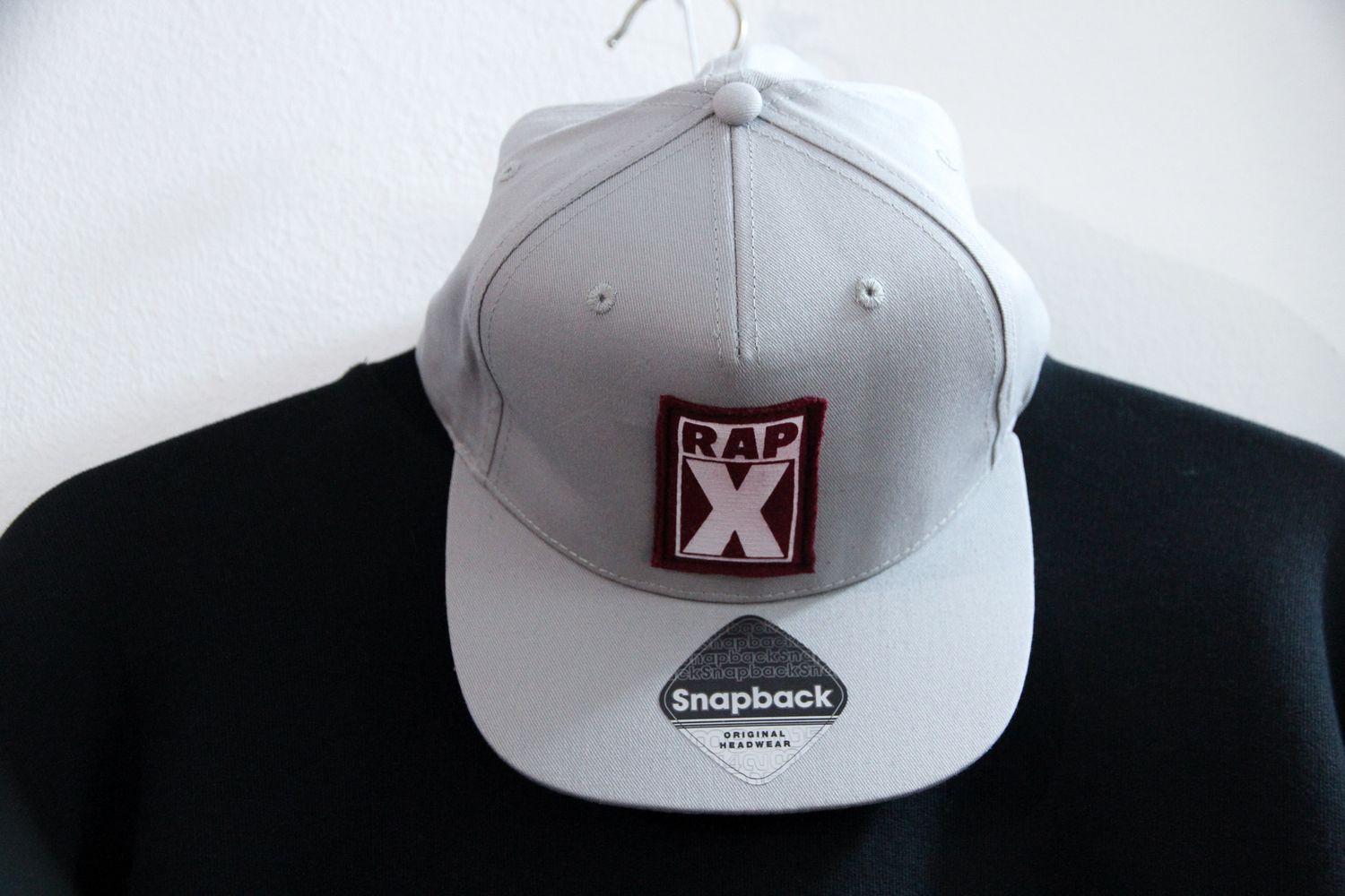 RAPX snap CAP grey / red / white