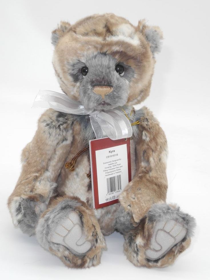 CHARLIE BEARS Kyra