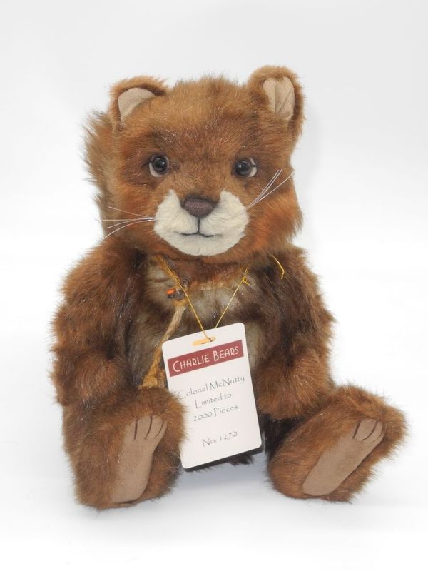 CHARLIE BEARS Colonel Mc Nutty (1)