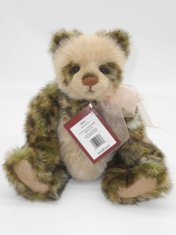 CHARLIE BEARS Olive