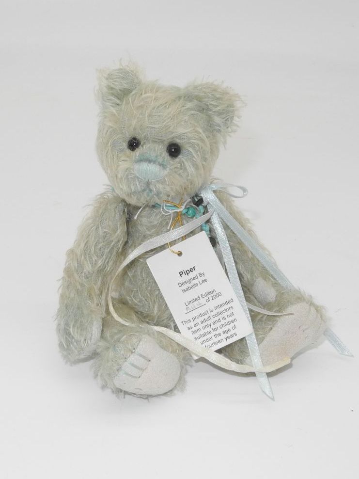 CHARLIE BEARS Piper