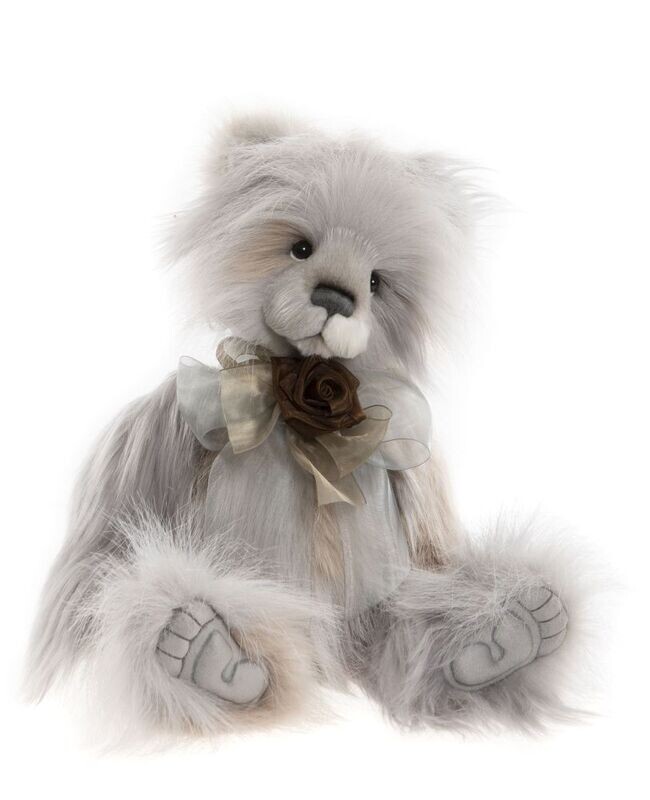 CHARLIE BEARS Carrie
