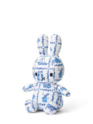 Kuscheltier Hase Miffy Delft Blau, 23 cm gross, nachhaltig