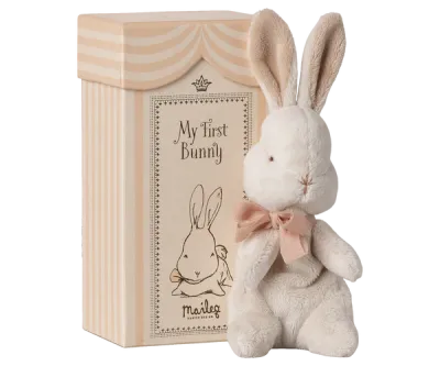 Hase My First Powder - Maileg Maileg My First Bunny Hase hellrosa beige 19 cm Geschenkbox Schleife Stofftier