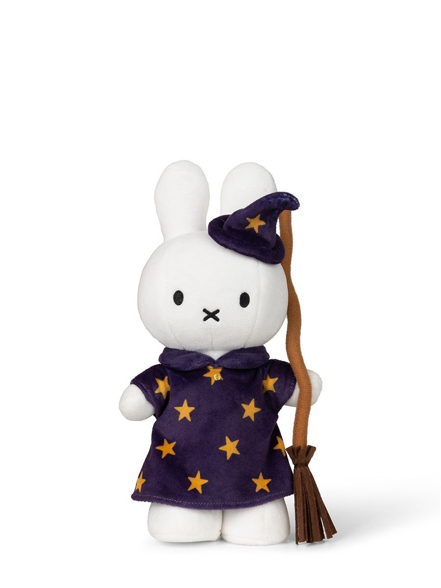 Hase Miffy stehend mit Halloween Kostüm - Bon Ton Toys Bon Ton Toys Miffy Hase im Halloween Zaubererkostüm Plüschtier weiches Stofftier Miffy mit blauem Spitzhut und Sternen Kleid