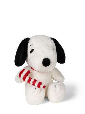 Bon Ton Toys Peanuts Hund Snoopy mit Zuckerstange weiches Plüschtier Stoffhund mit rot weißer Candy Cane in den Pfoten