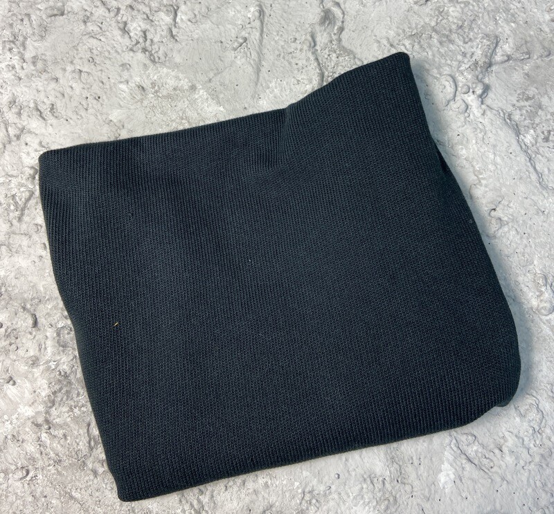 Strick Schwarz