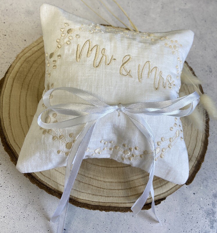 Ringkissen Hochzeit / verschiedene Designs / Mr. + Mrs. / auf Ewig