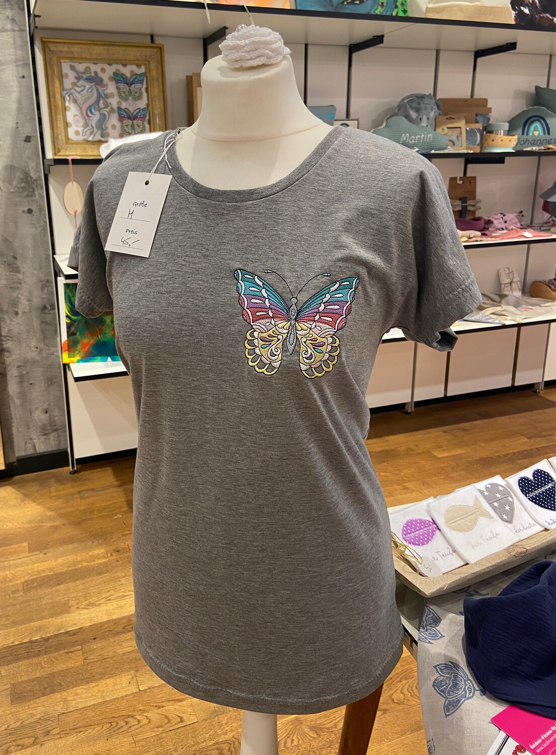 Sofortkauf Erwachsenen T-Shirt Schmetterling 
Gr. M