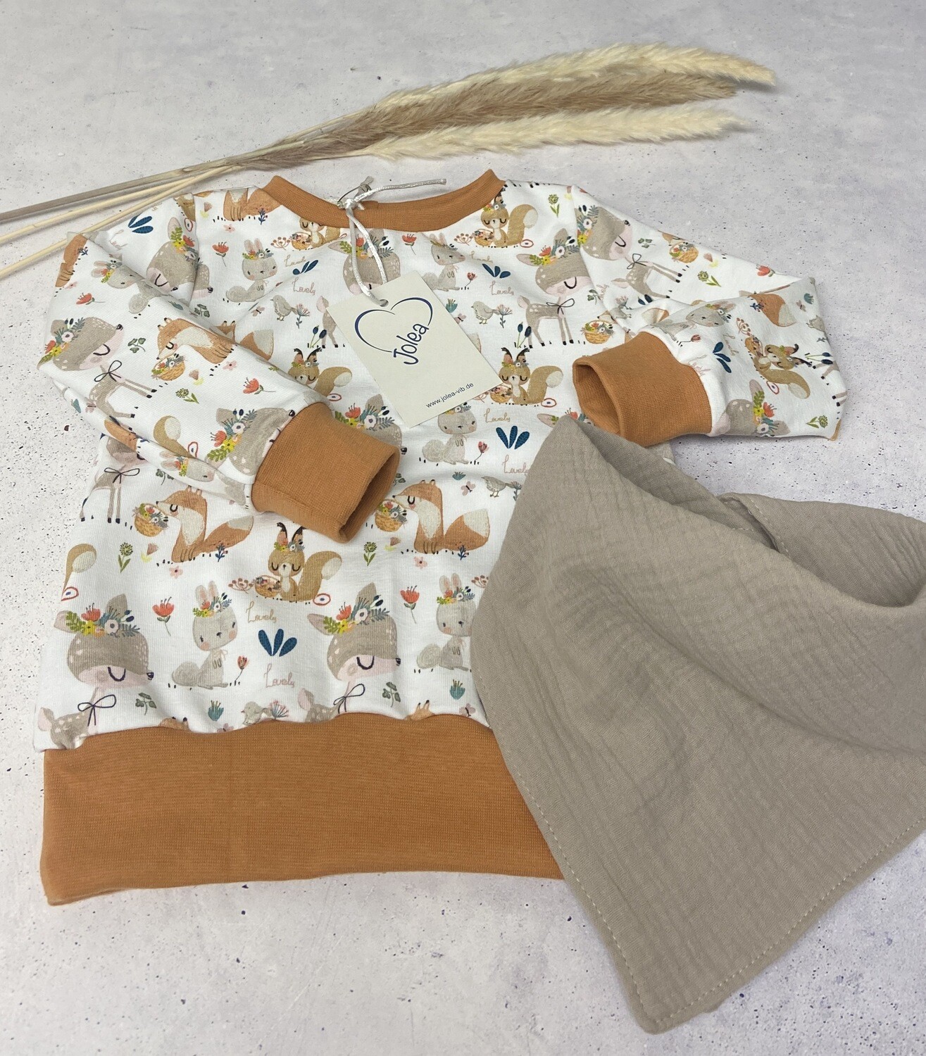 Sofortkauf Pullover Rehkitz 
Gr. 86
