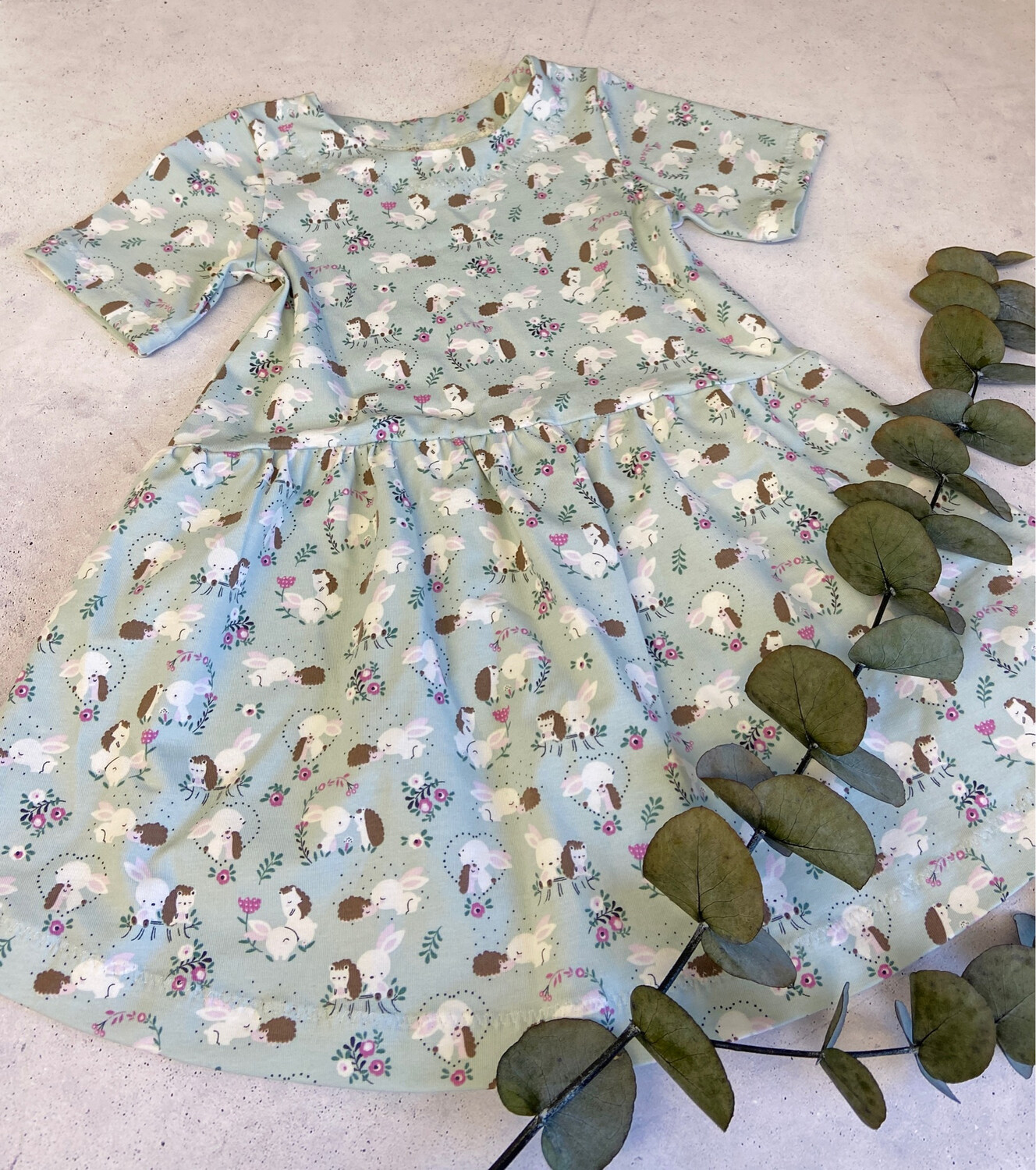 Sofortkauf Kleid Hase / Igel Gr. 92