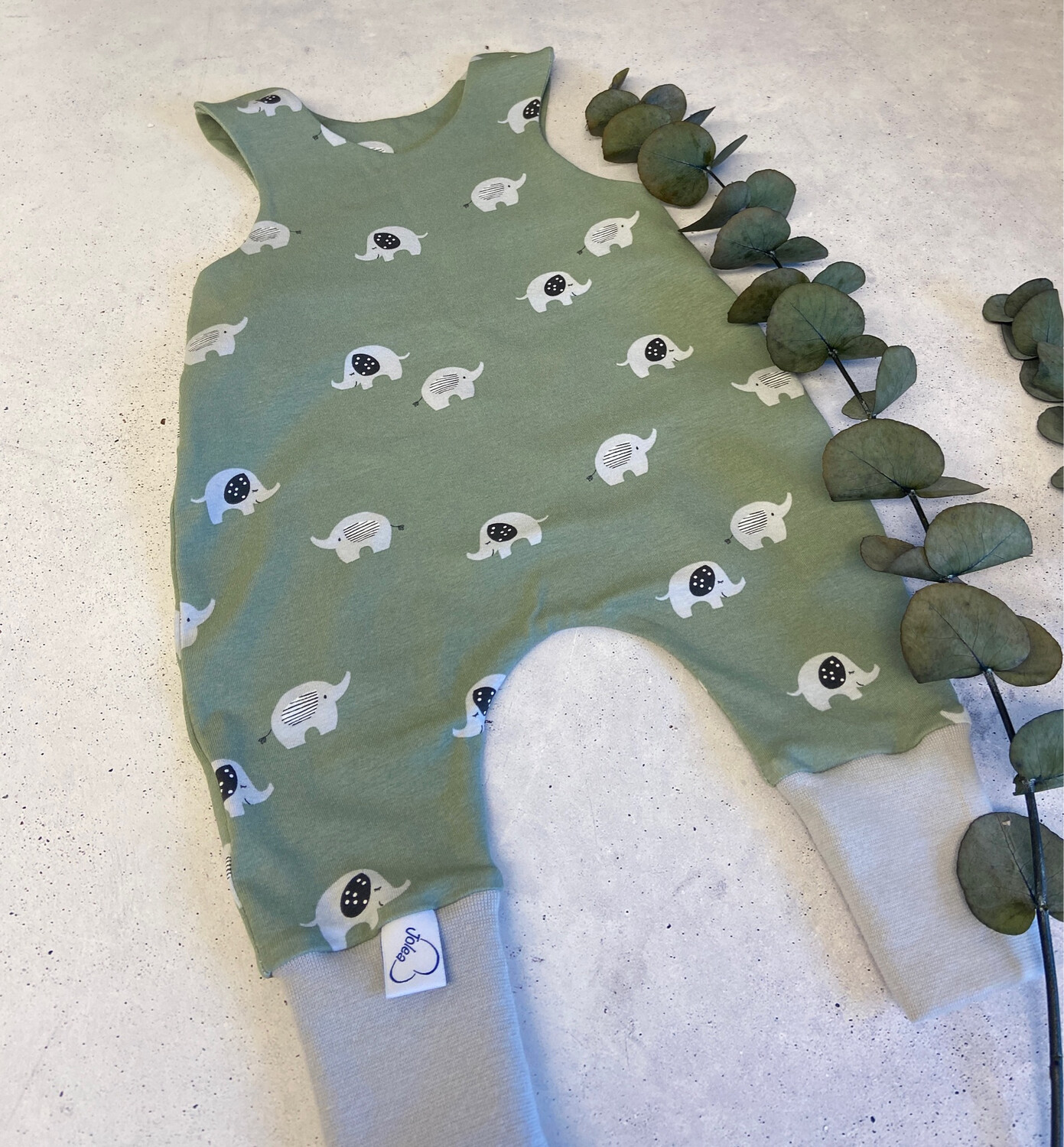 Sofortkauf Strampler, Babyspieler Elefanten Gr. 80