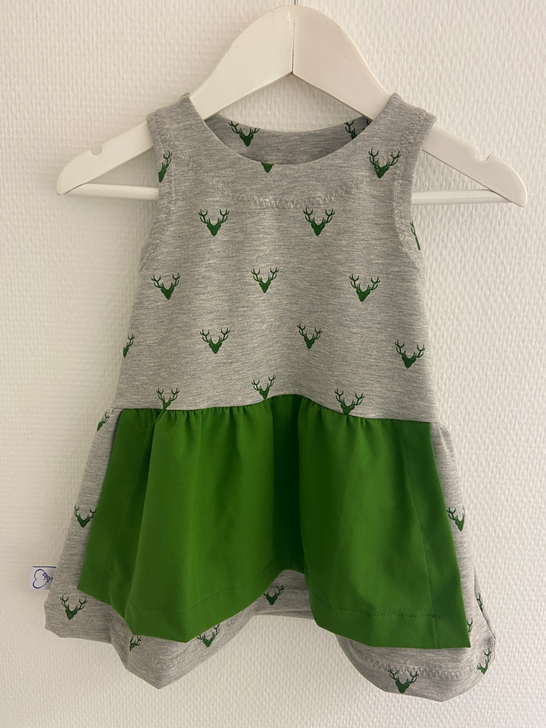 Sofortkauf Kinderdirndl Hirsch Grün / Tracht Gr. 92 + Gr. 104