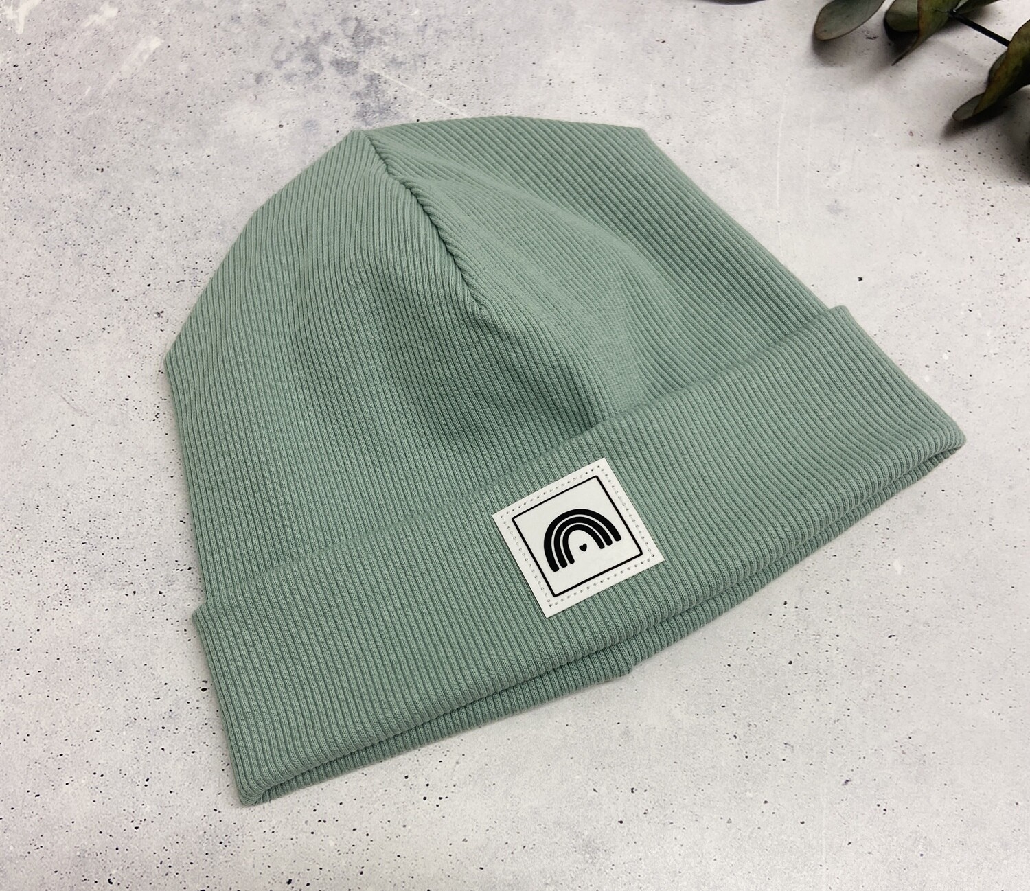 Sofortkauf Beanie / Mütze Mint mit Patch Regenbogen KU: 48/50