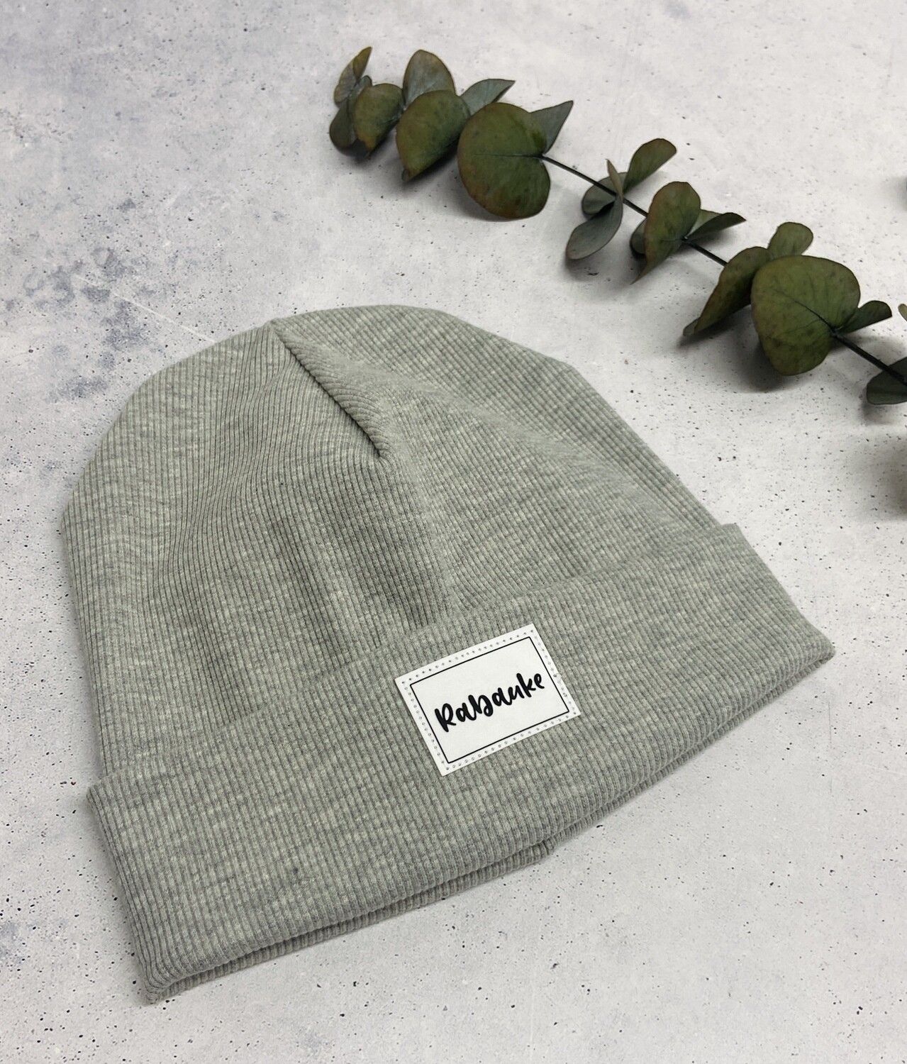 Sofortkauf Beanie / Mütze Grau meliert mit Patch Raubauke KU: 48/50