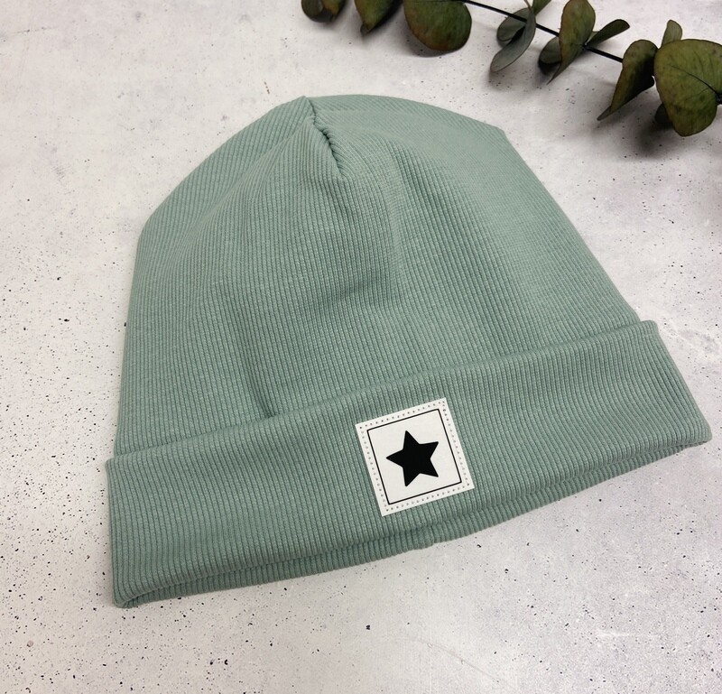 Sofortkauf Winter Beanie / Mütze Mint mit Patch Stern KU: 50/52