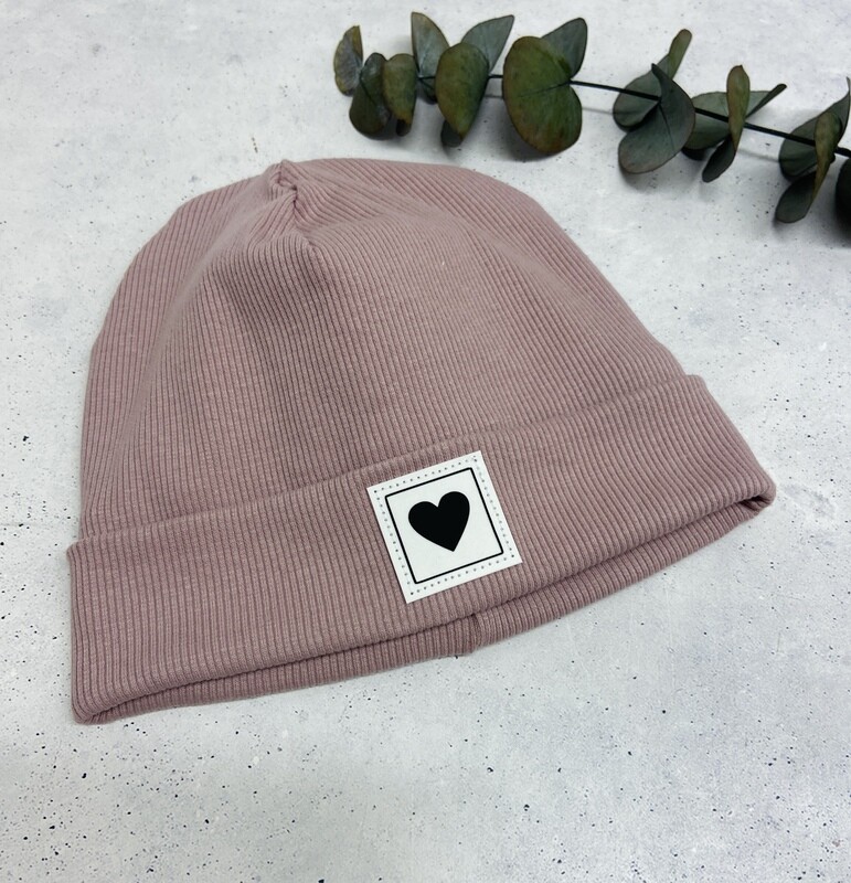 Sofortkauf Winter Beanie / Mütze Altrosa mit Patch Herz KU: 46/48