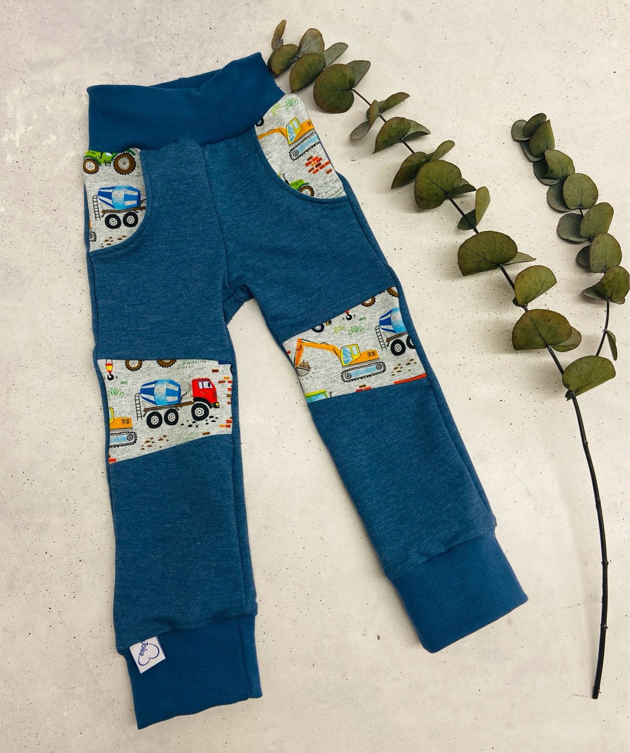Sofortkauf Kniepatches + Taschen Hose Fahrzeuge Gr. 86/92