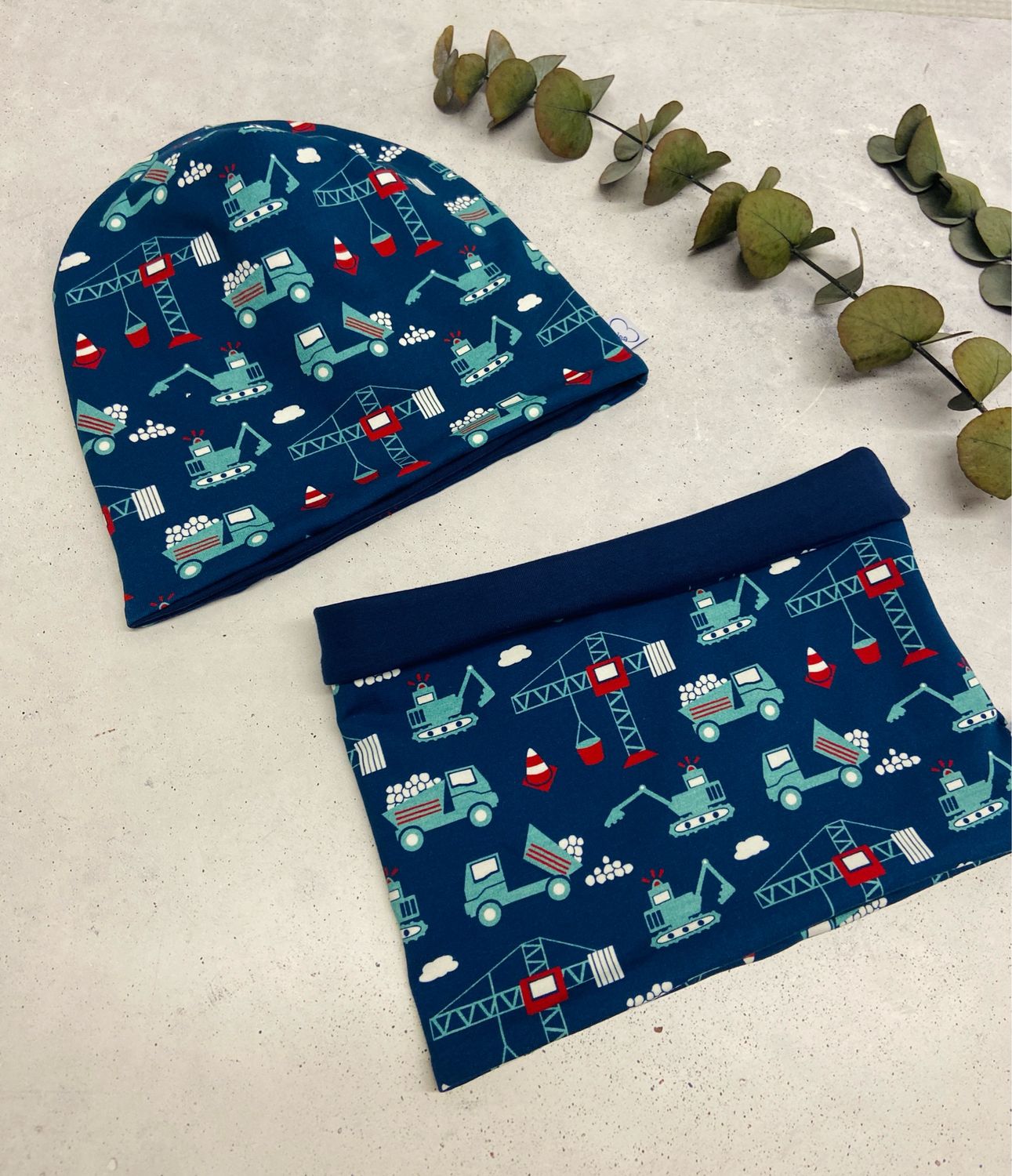 WendeBeanie Fahrzeuge + Schlupfschal