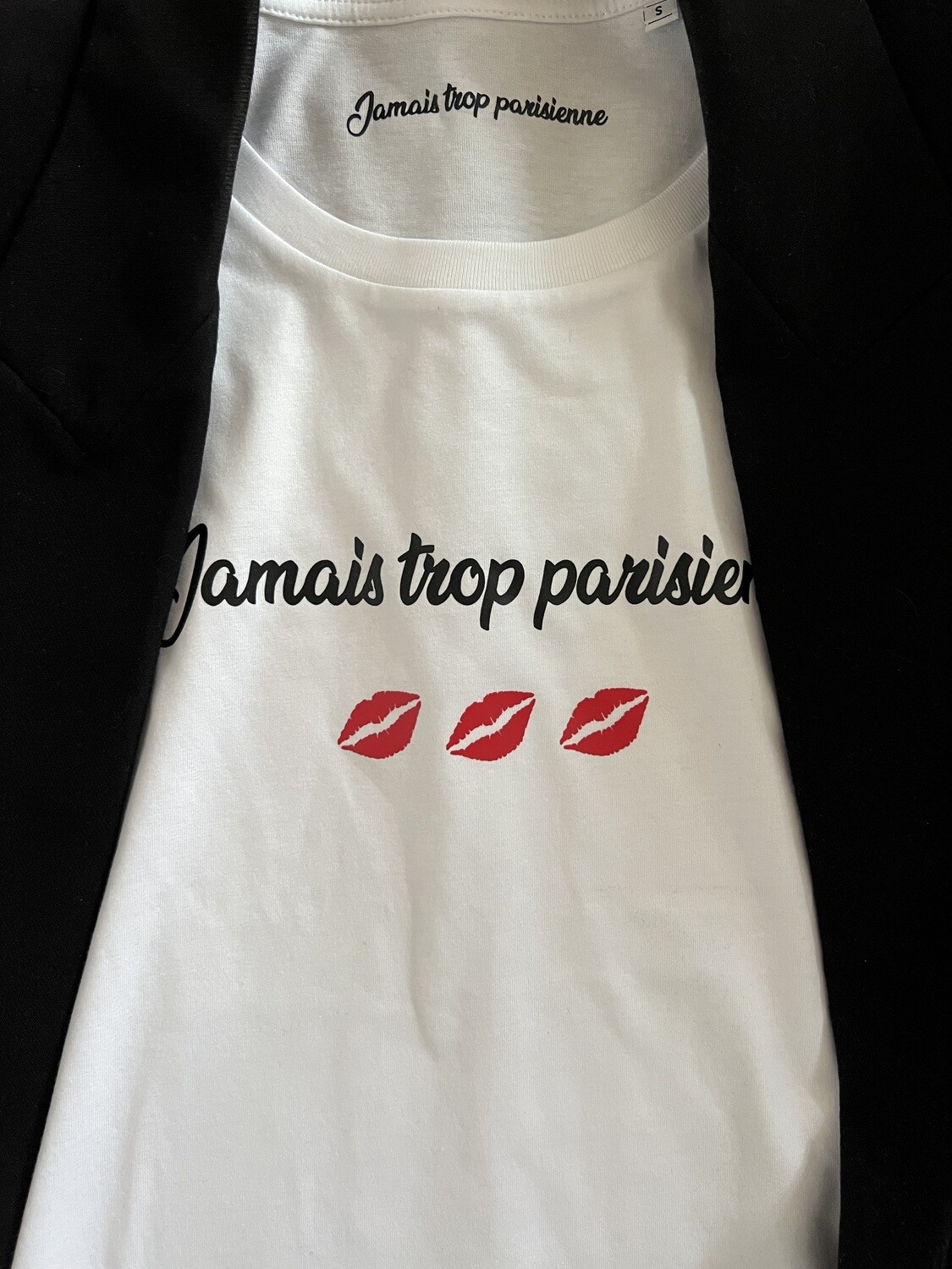 Le t-shirt blanc &quot;Kiss&quot;