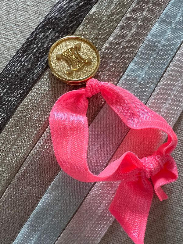 Bracelet Céline ruban satiné élastique