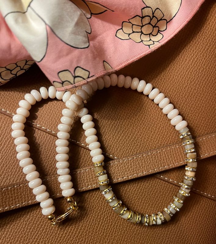Collier Bali nude