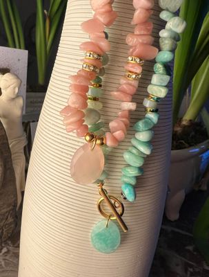 Collier rose des Andes