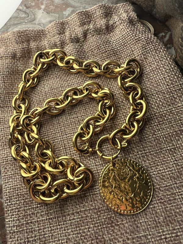Collier Roma