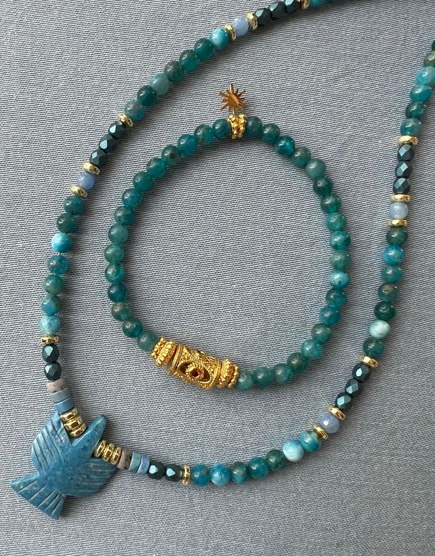 Collier Rio blue