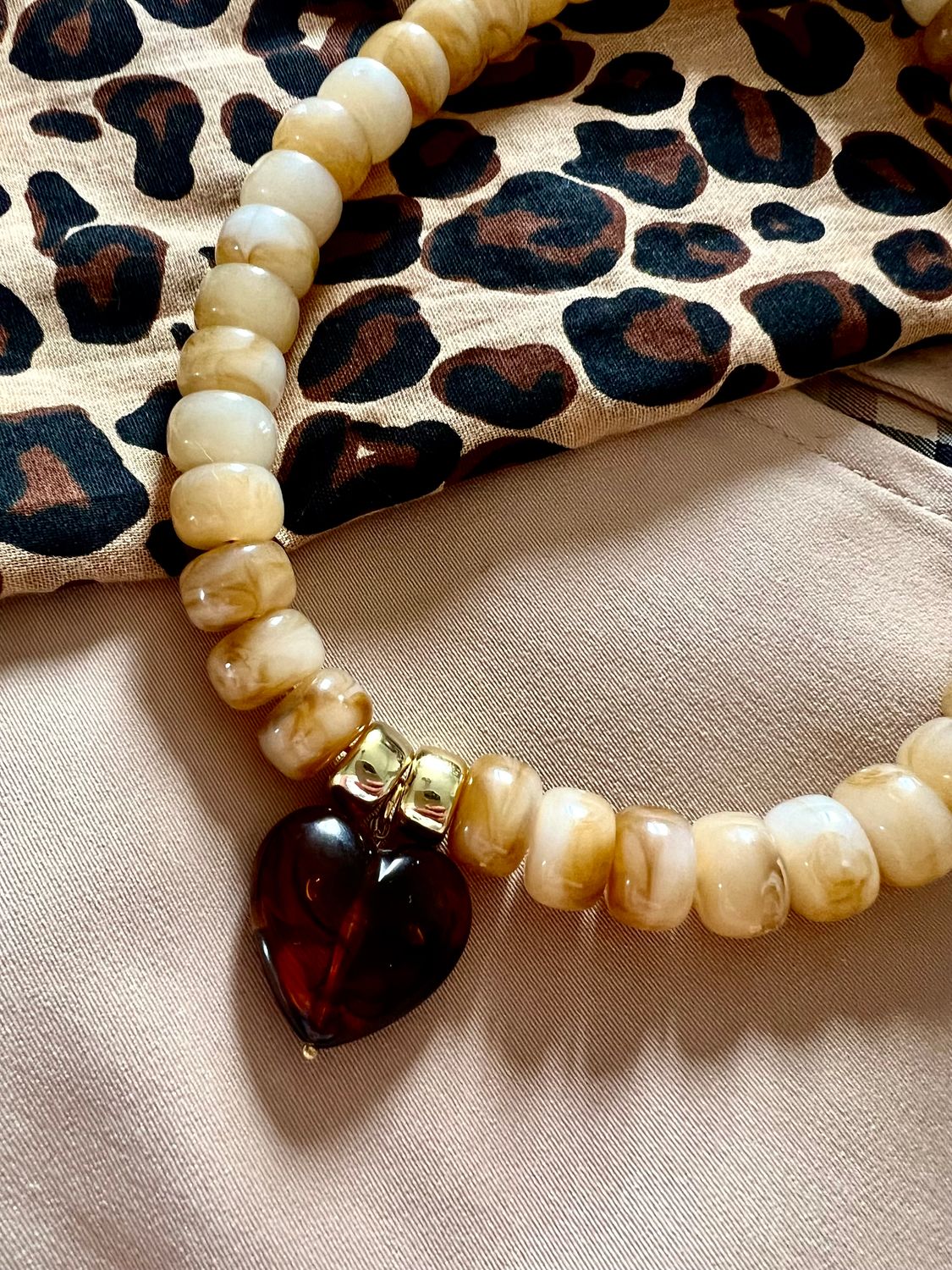 Collier Loulou beige