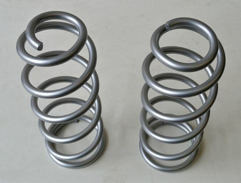 PAIRE DE RESSORTS ARRIERE TOYOTA KZJ90 / 95 +4 CM