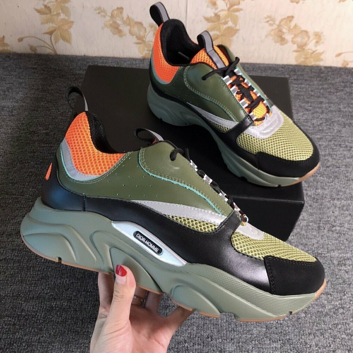 dior b22 green orange