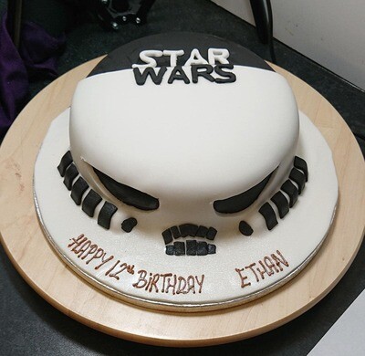 Royal Icing Star Wars Cake