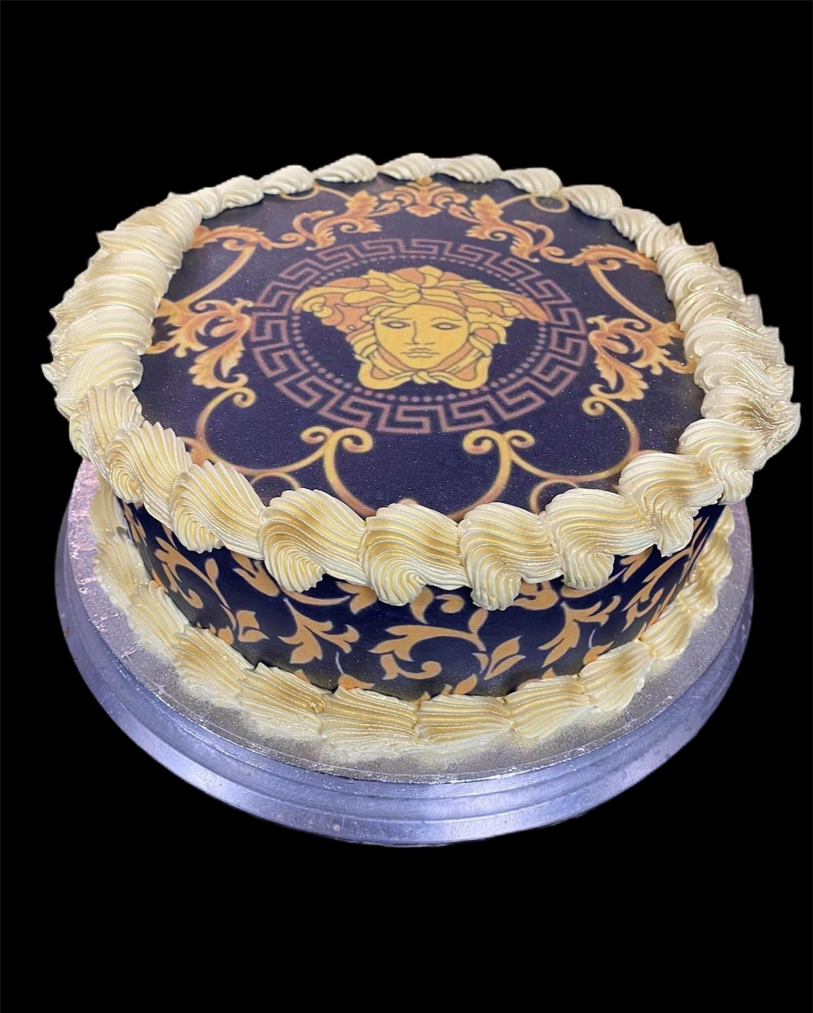 Versace cake for birthday in Ojo - Meals & Drinks, Mercy Emmanuel-Eze |  Find more Meals & Drinks services online from olist.ng