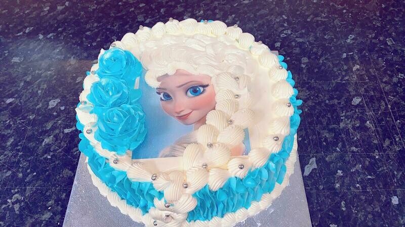 Frozen Elsa 3D Cake fresh cream