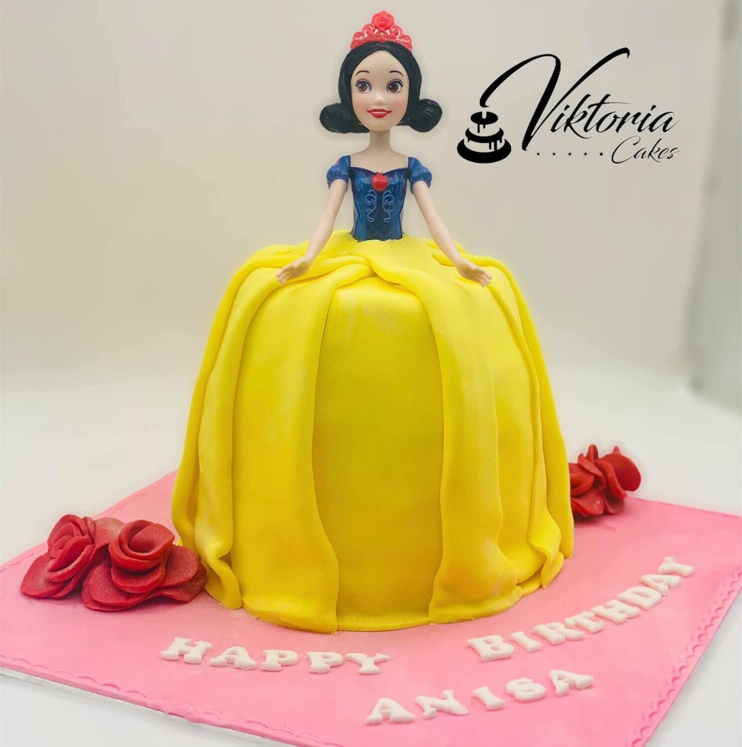 Princess Cake Snow White cake birthday cake Square Royal Icing