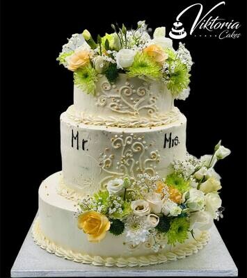 Classic Wedding Cake Fresh Flowers