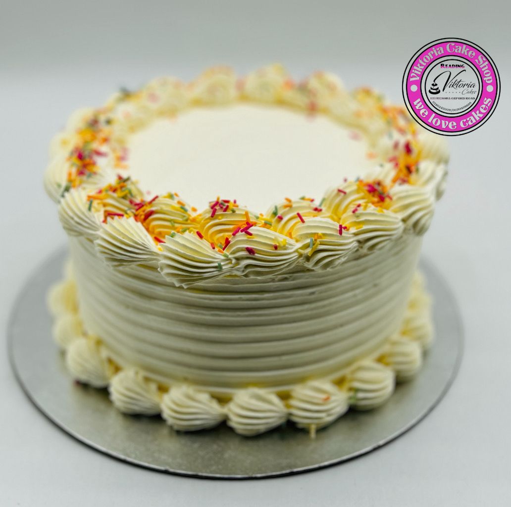 Vanilla Simple Fresh Cream Cake