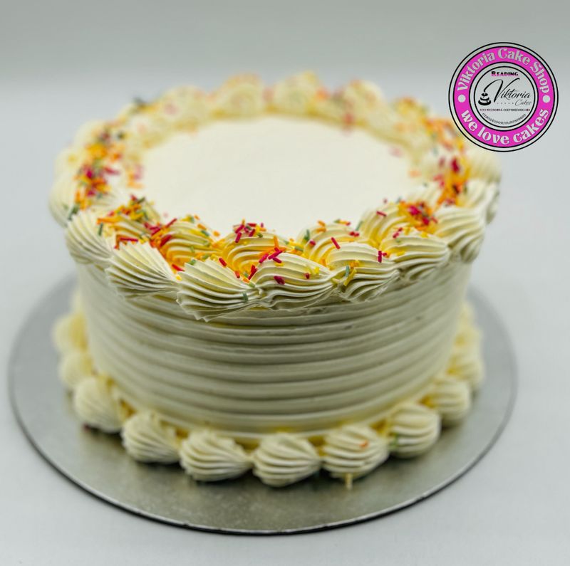 Vanilla Simple Fresh Cream Cake